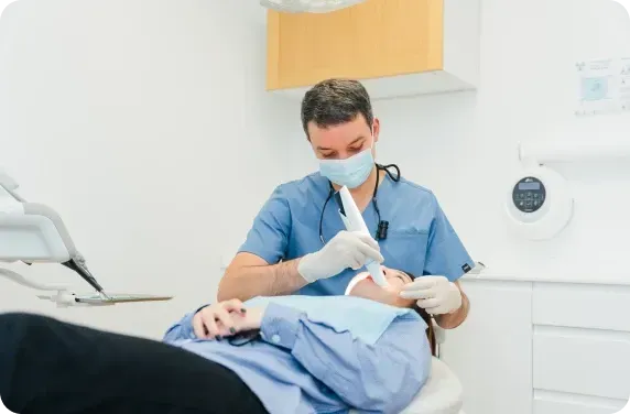 Parcours de soins au cabinet dentaire des Drs Kaabar & Deschatres : bilan complet
